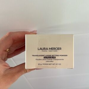 Laura Mercier translucent setting powder